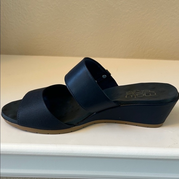Malu Navy Blue Slide Sandals with Gold Accent - Picture 5 of 11